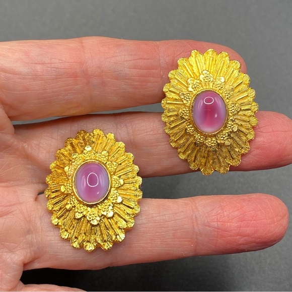 AVON Pink Faux Opal Gold Tone Floral Cuff Links Gender Neutral Vintage - Picture 6 of 6